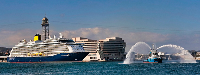 Spirit of Discovery arriving in Barcelona